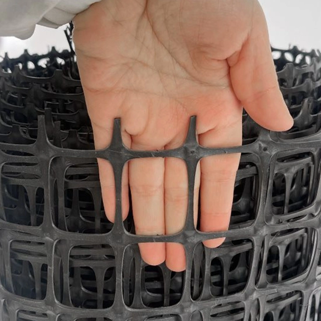 10M Black Garden Fence Netting, Plastic Safety Mesh Roll, Barrier Fencing for Yard UK, NEW view 5